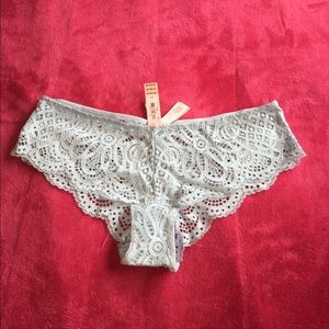 🐣Easter 4/$20 🔥Victoria’s Secret Panties